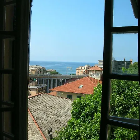 Maria: Aria Di Mare Holiday home Recco